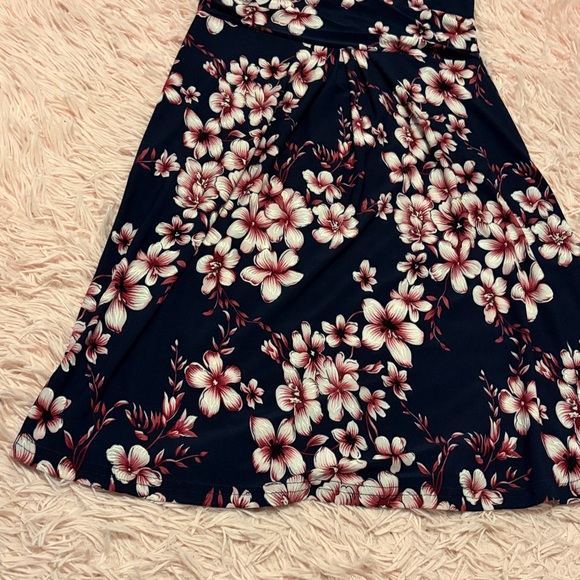 Maternity dress with cherry blossom print - Picture 7 of 9